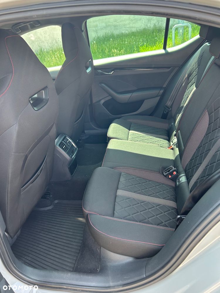 Skoda Octavia 2.0 TSI GPF RS 245 DSG - 9