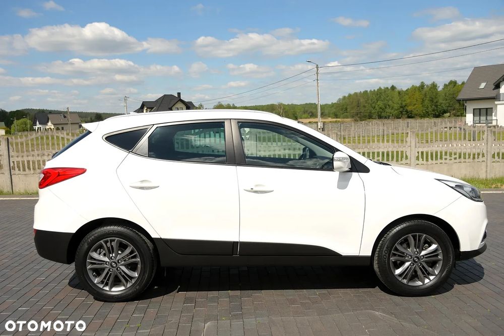 Hyundai ix35 1.6 2WD Fifa World Cup Edition - 9