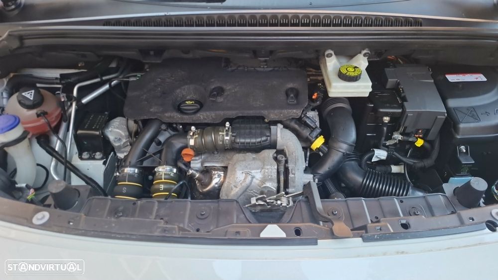 Peugeot 3008 BlueHDi 120 EAT6 Stop & Start Active - 25
