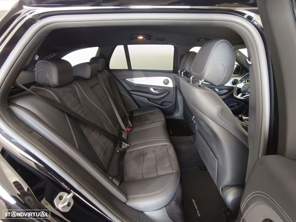 Mercedes-Benz E 300 de AMG Line - 41