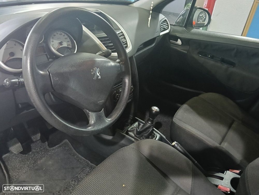 Peugeot 207 1.4 HDi Sport - 8