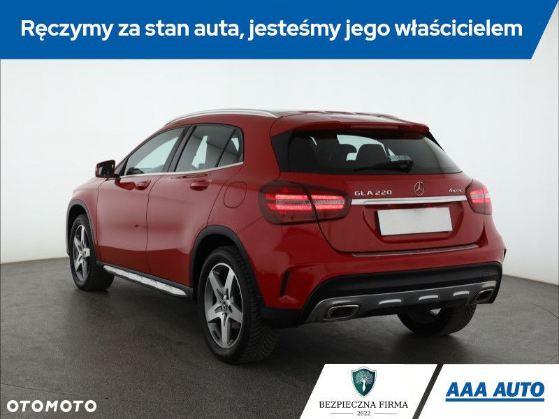 Mercedes-Benz GLA - 5