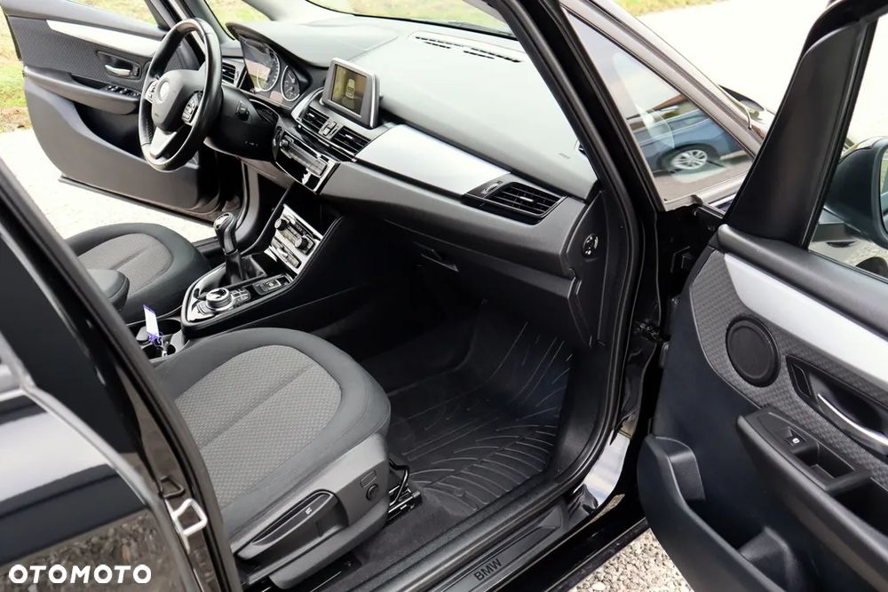 BMW Seria 2 218d Active Tourer - 14
