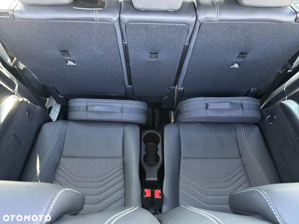 Mercedes-Benz EQB - 16