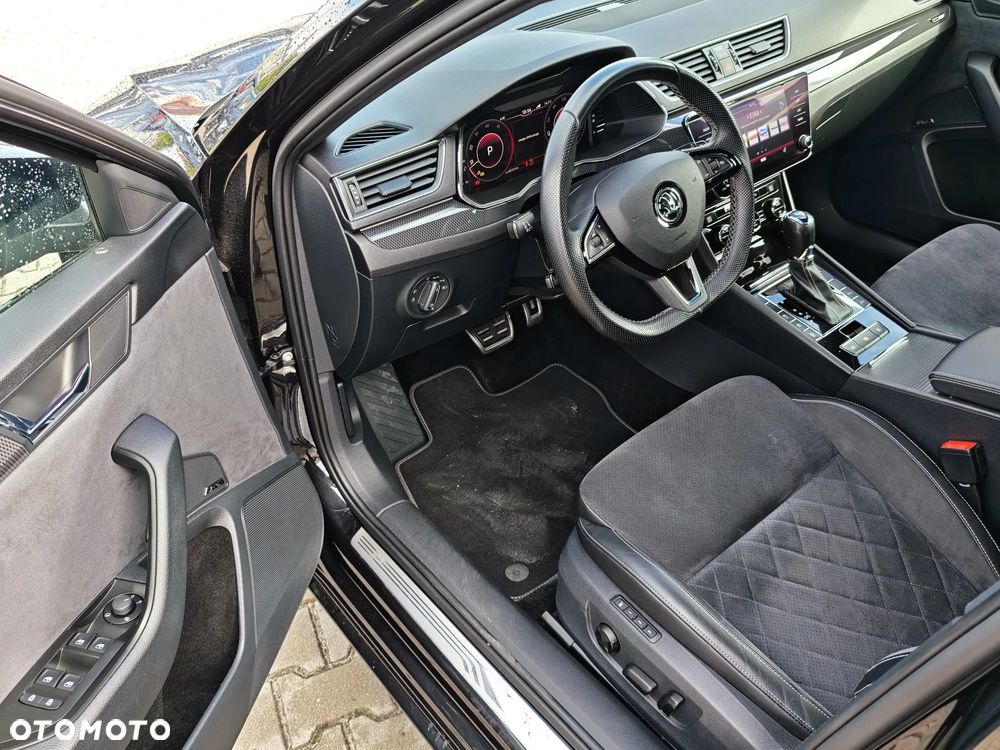 Skoda Superb 2.0 TDI DSG Sportline - 13