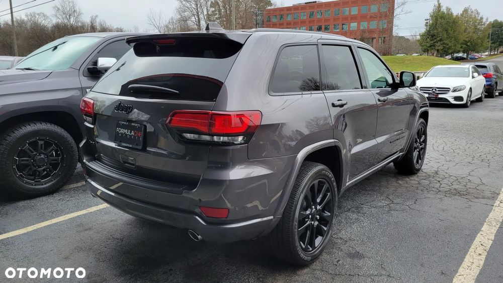 Jeep Grand Cherokee - 5