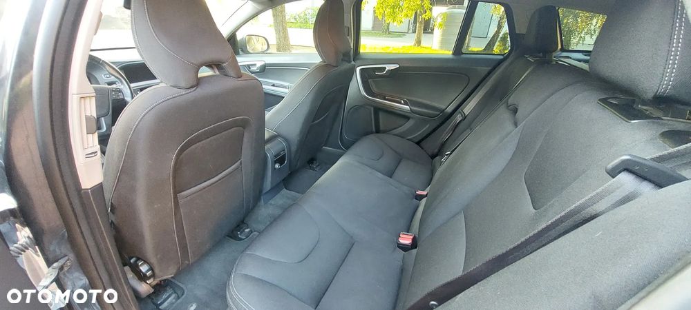 Volvo V60 D2 Drive-E Kinetic - 12