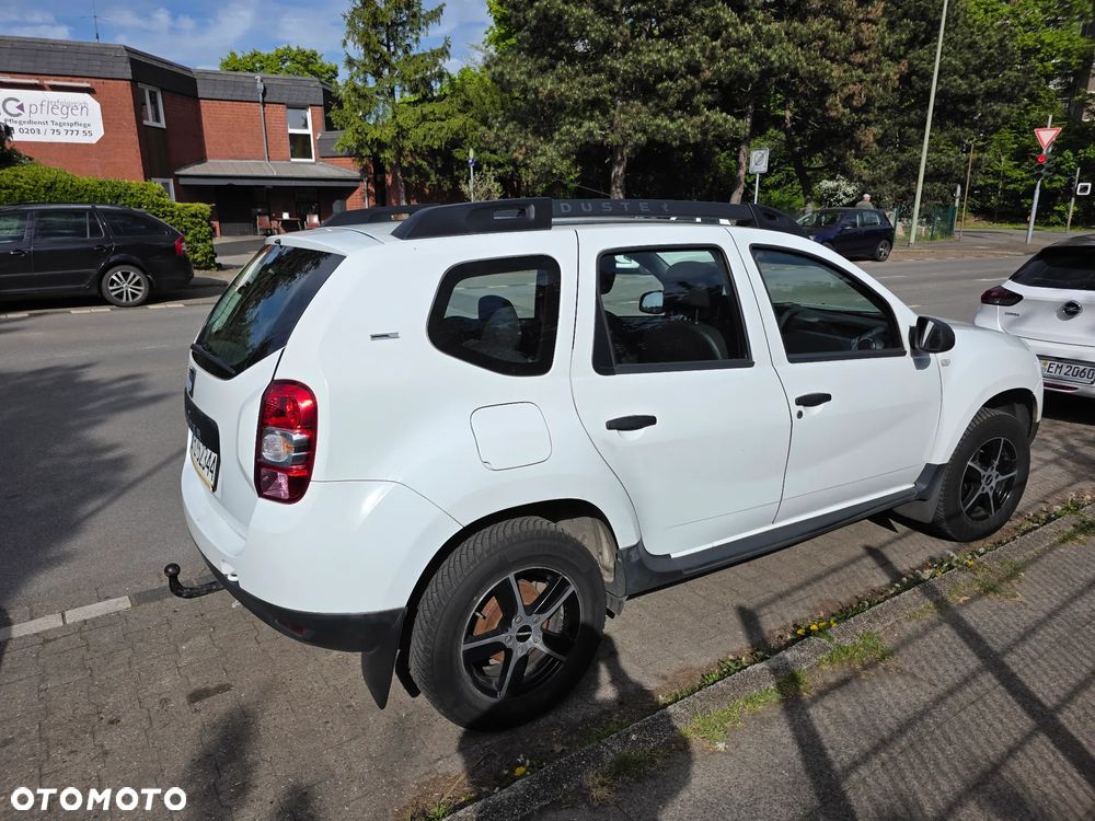 Dacia Duster 1.6 SCe S&S - 6