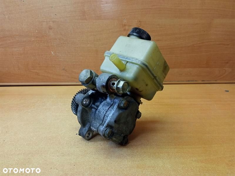 POMPA WSPOMAGANIA MAZDA 626 III GD 2.0 D - 2
