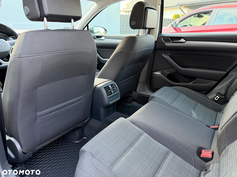 Volkswagen Passat 2.0 TSI Elegance DSG - 25