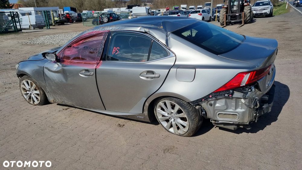 Lexus IS 300h Elegance - 1