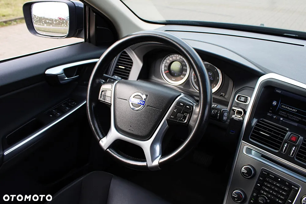 Volvo XC 60 2.4D AWD Momentum - 20
