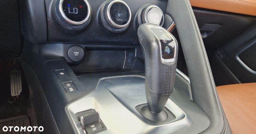Jaguar E-Pace - 28