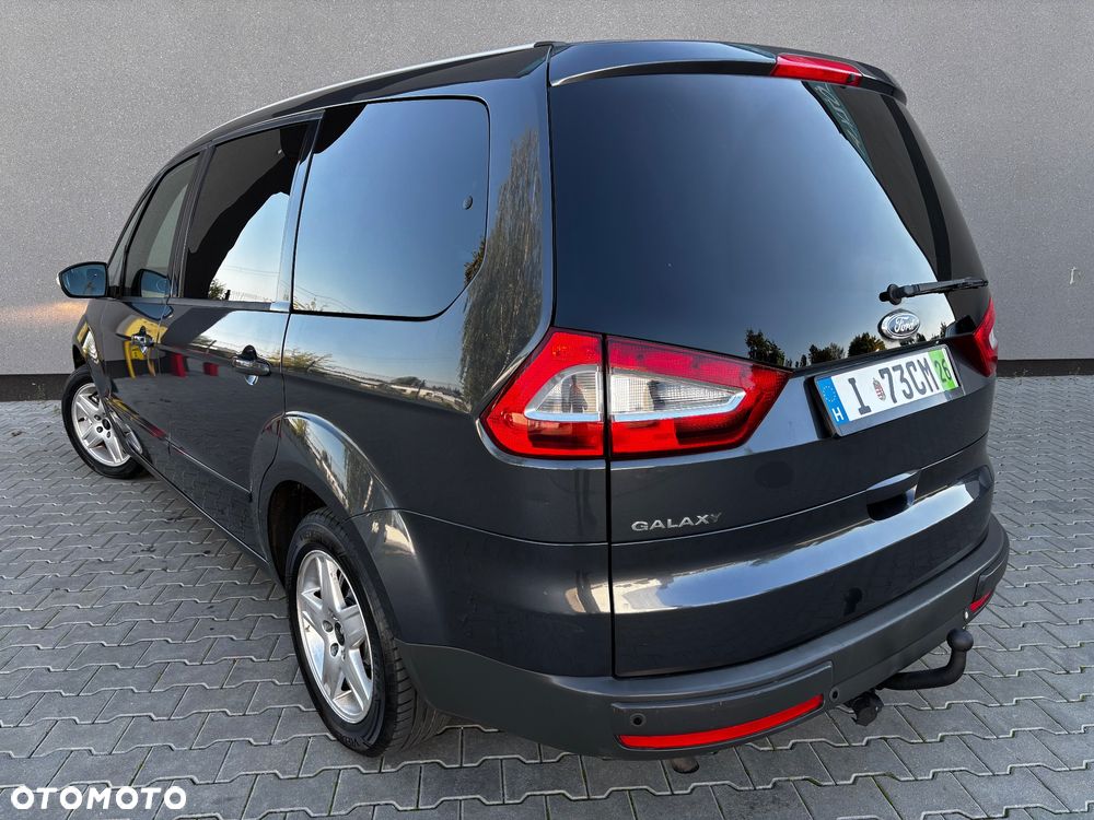 Ford Galaxy - 32