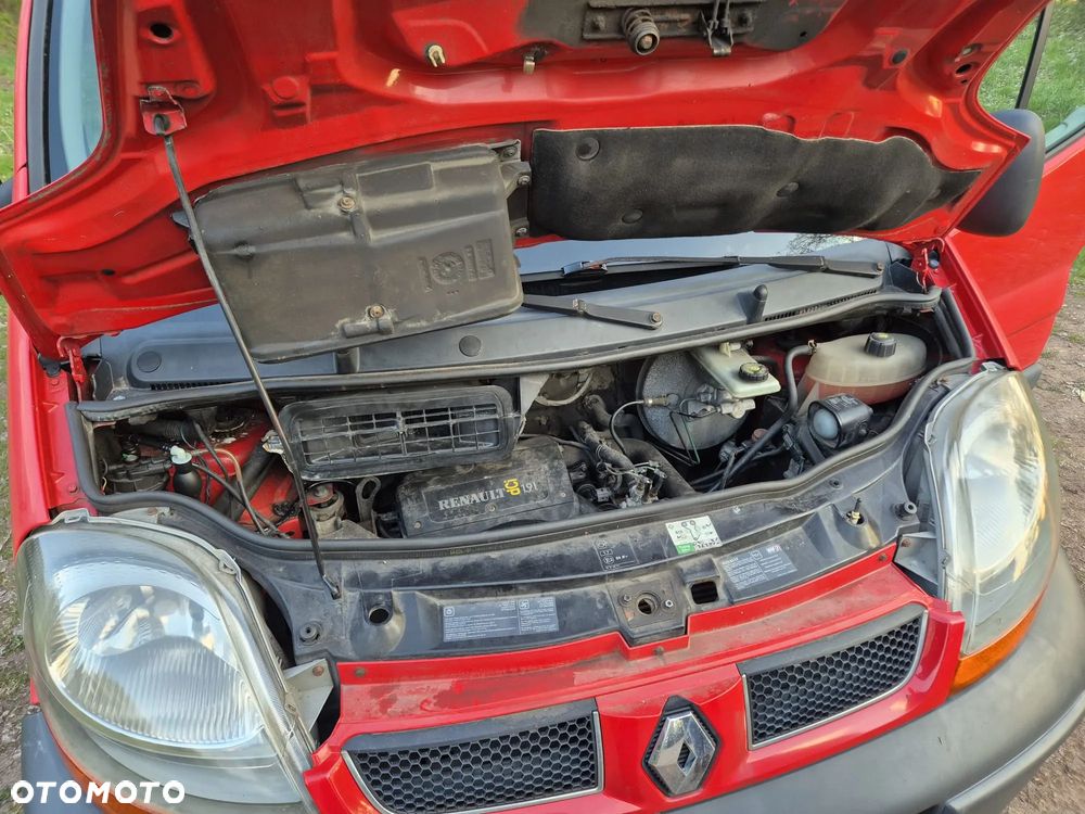 Renault Trafic - 23