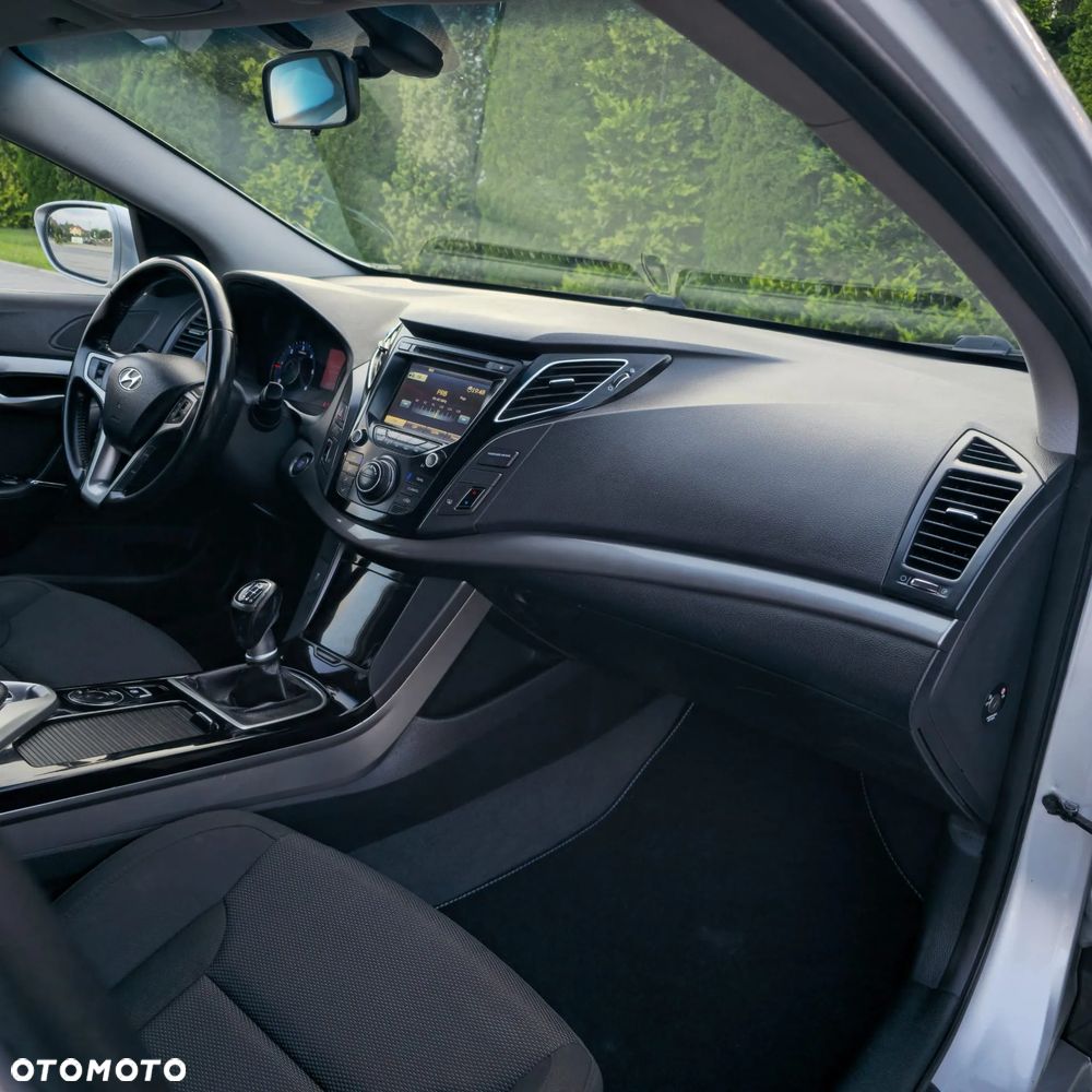 Hyundai i40 1.7 CRDi Comfort + - 24
