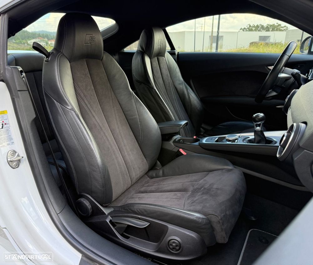 Audi TT Coupé 2.0 TDI S-line - 24