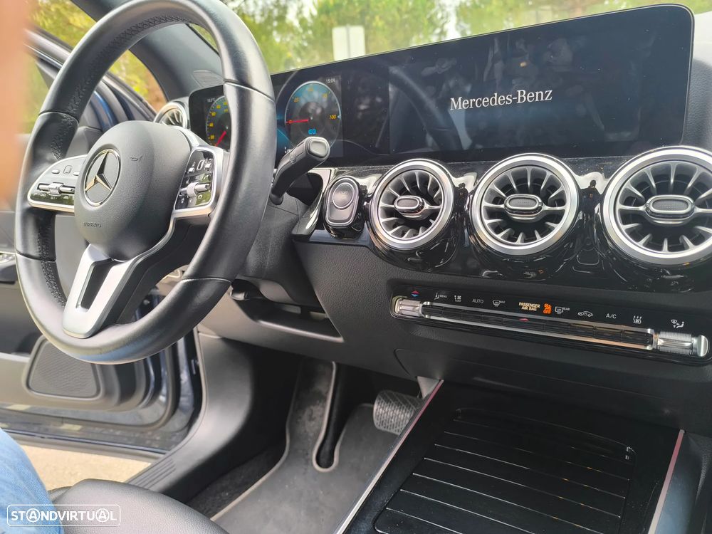 Mercedes-Benz EQA 250 - 21