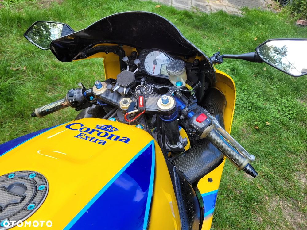 Suzuki GSX-R - 10