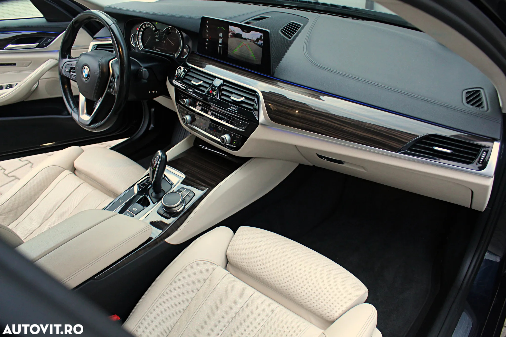 BMW Seria 5 520d xDrive Aut. Luxury Line - 9