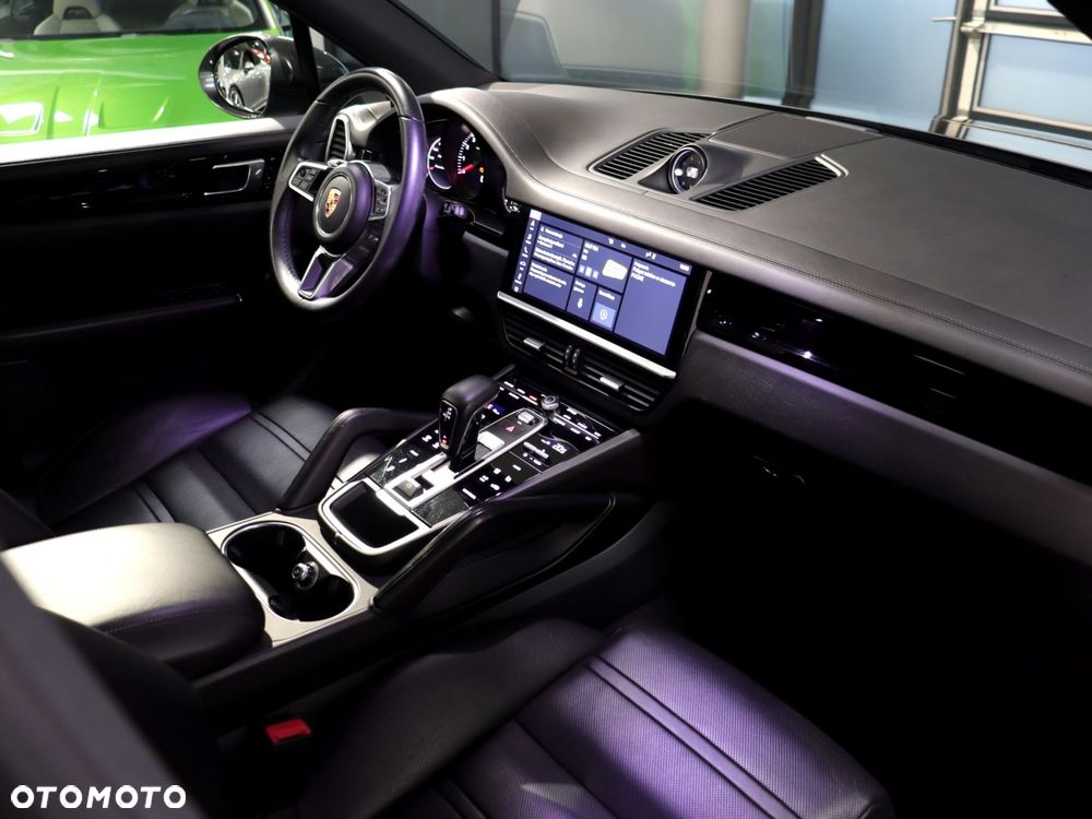 Porsche Cayenne - 18