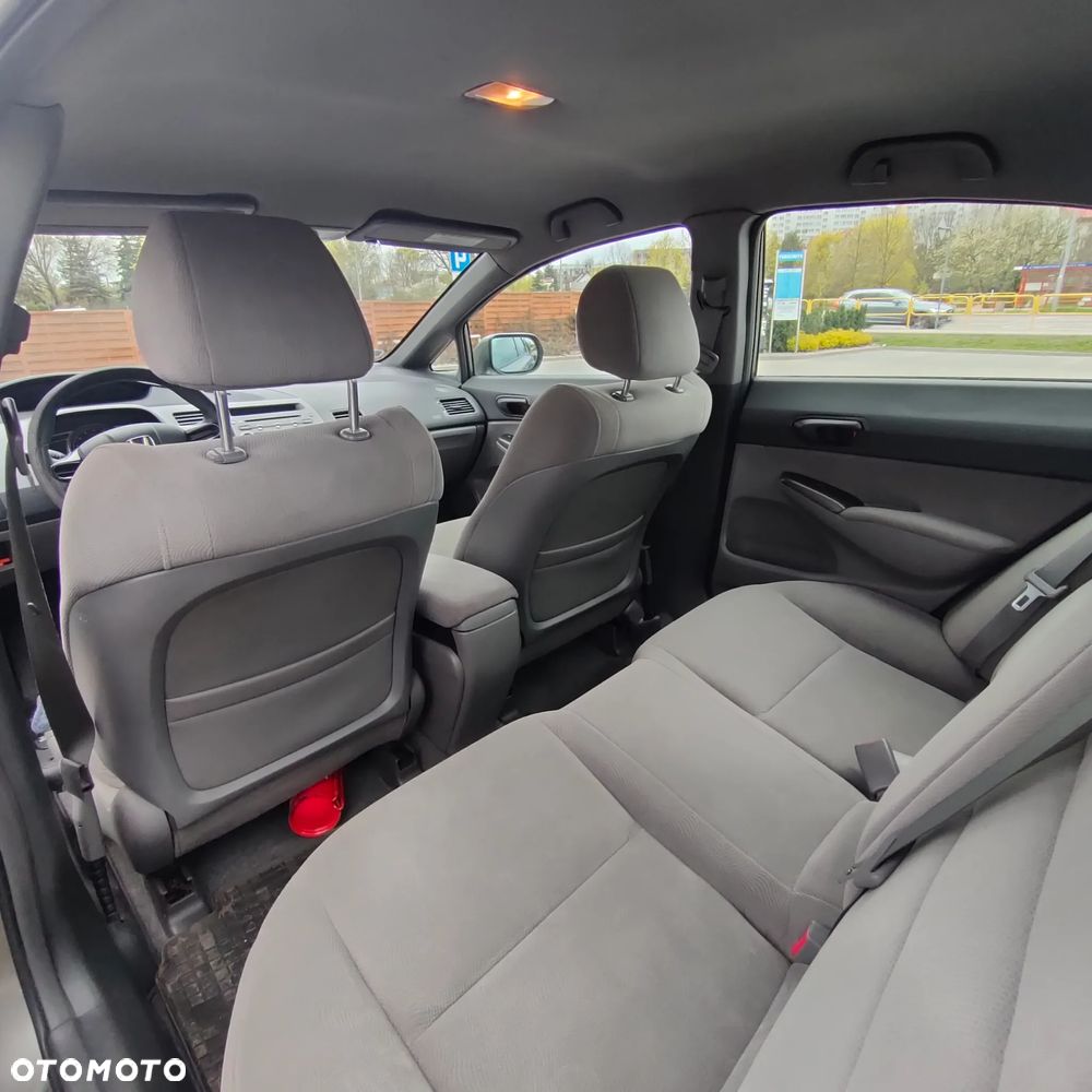 Honda Civic 1.8 Comfort - 13