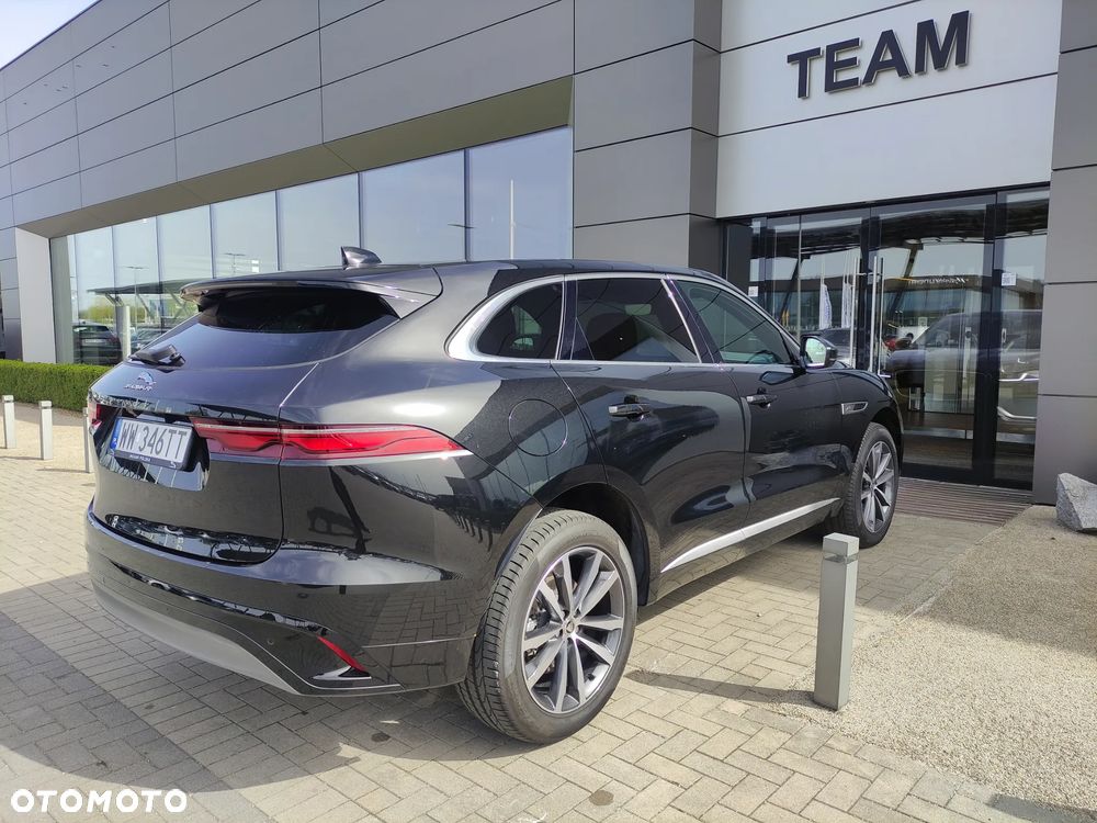 Jaguar F-Pace - 11