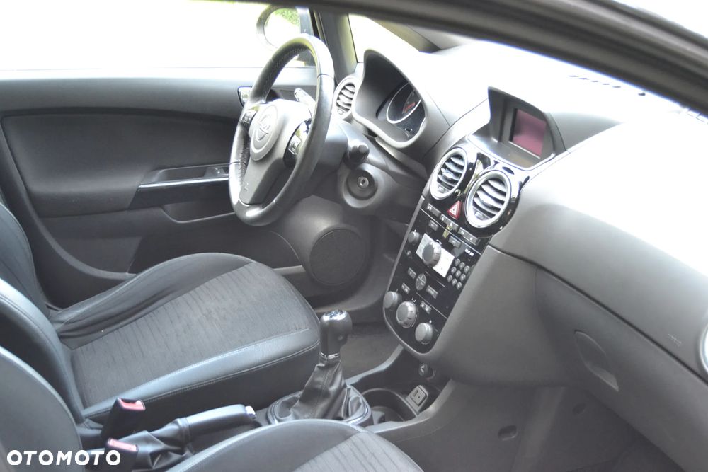 Opel Corsa 1.4 16V Energy - 17