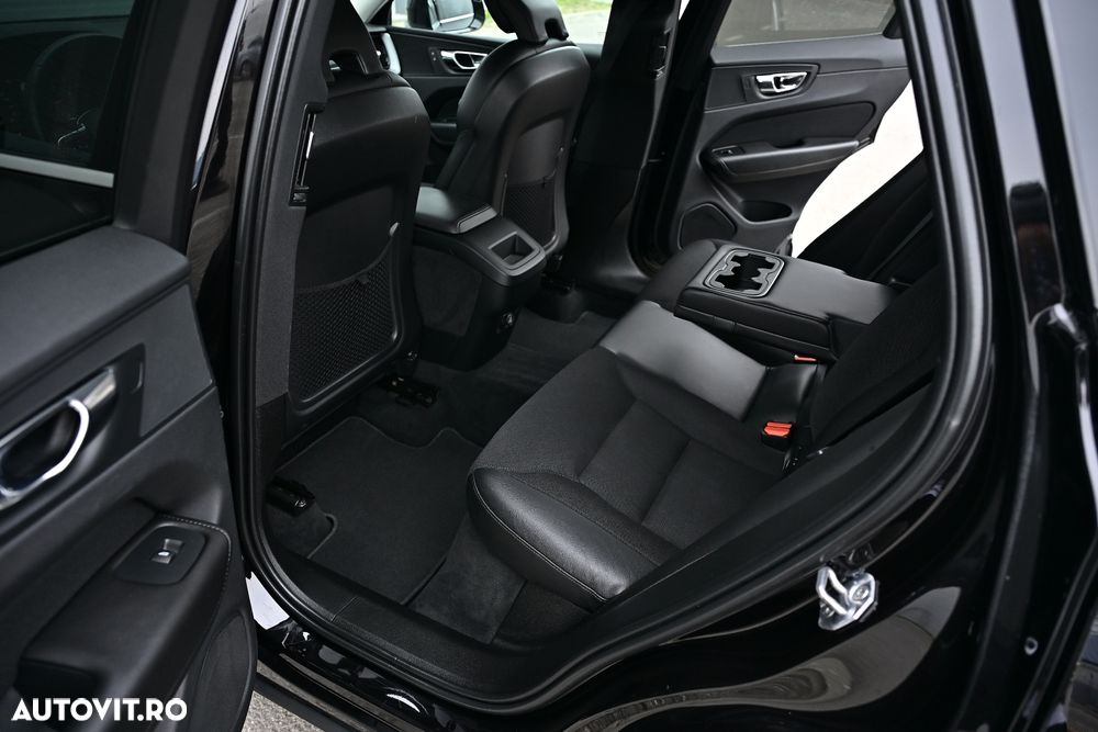 Volvo XC 60 D4 AWD Geartronic Momentum - 16