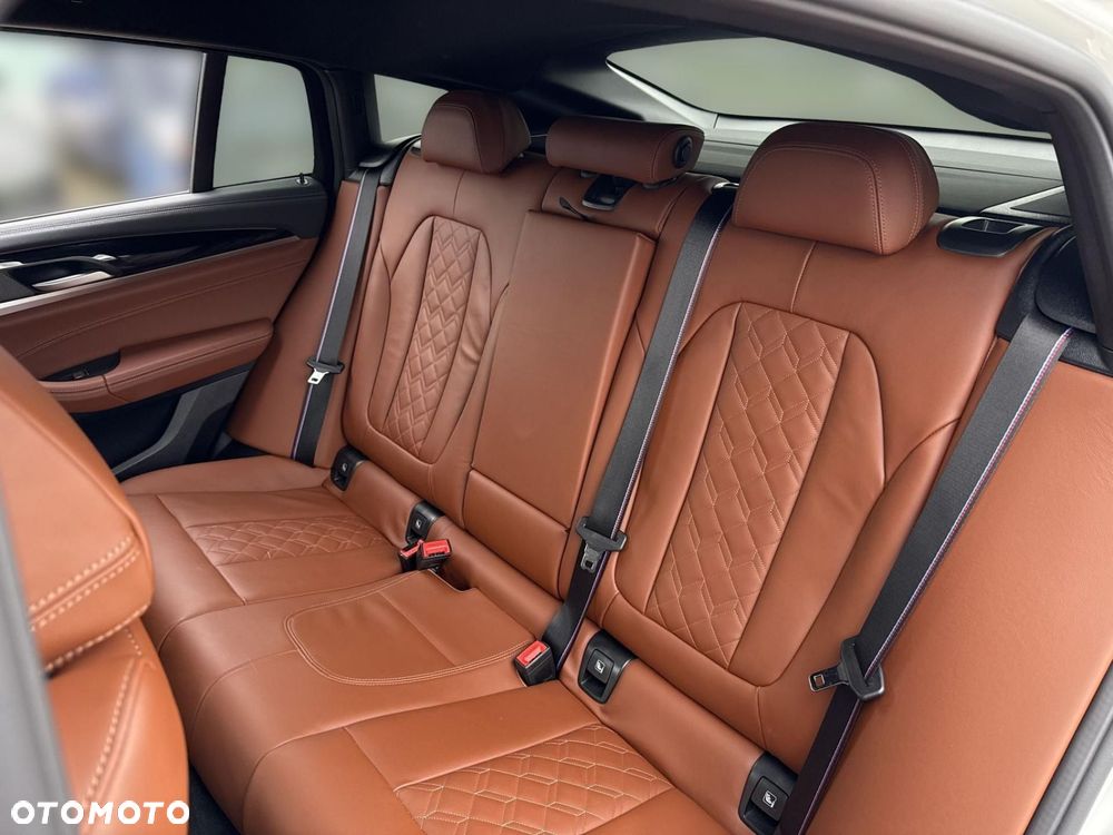 BMW X4 xM40d mHEV - 9