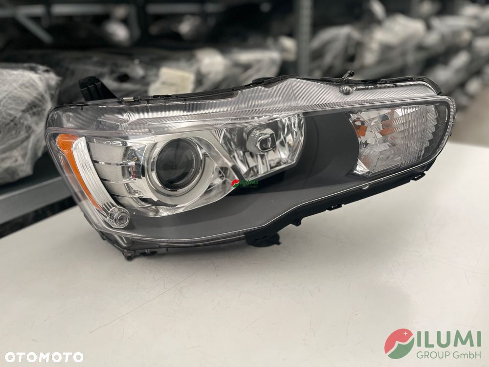 Mitsubishi Lancer Viii Reflektor Prawy 8301c3-48 - 3