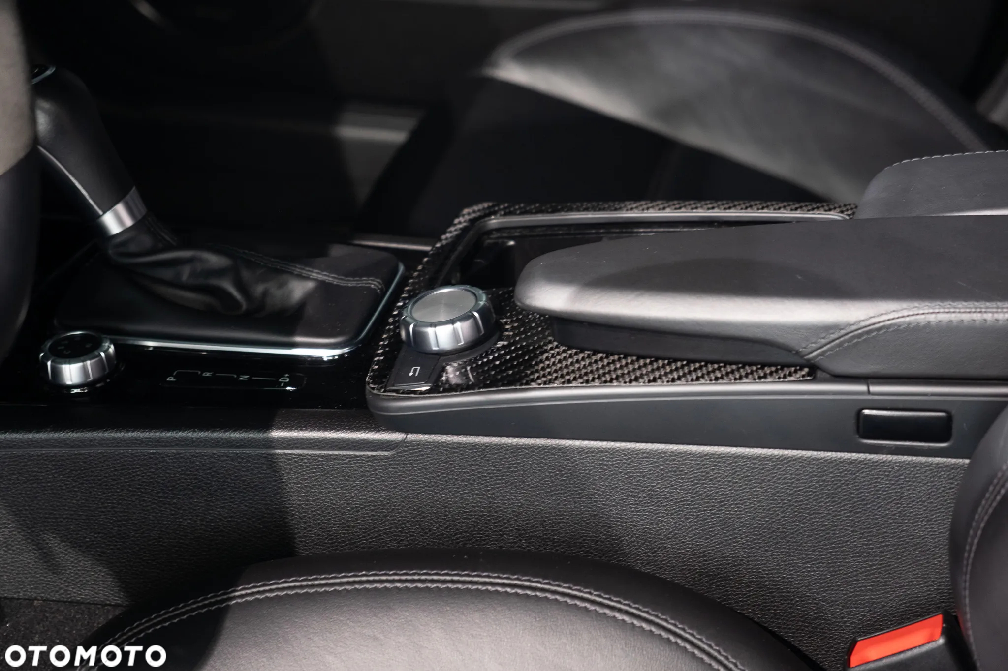 Mercedes-Benz Klasa C 63 AMG AMG SPEEDSHIFT MCT AMG Performance Package - 12