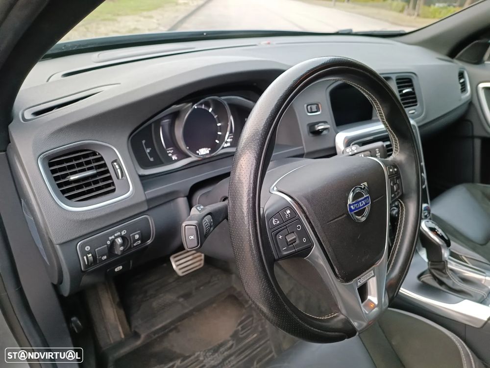 Volvo V60 D3 Geartronic R-Design - 9