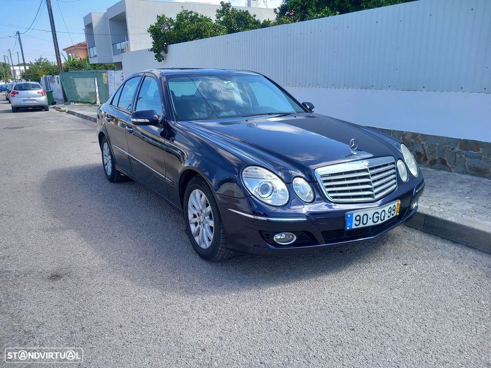 Mercedes-Benz 220 - 1