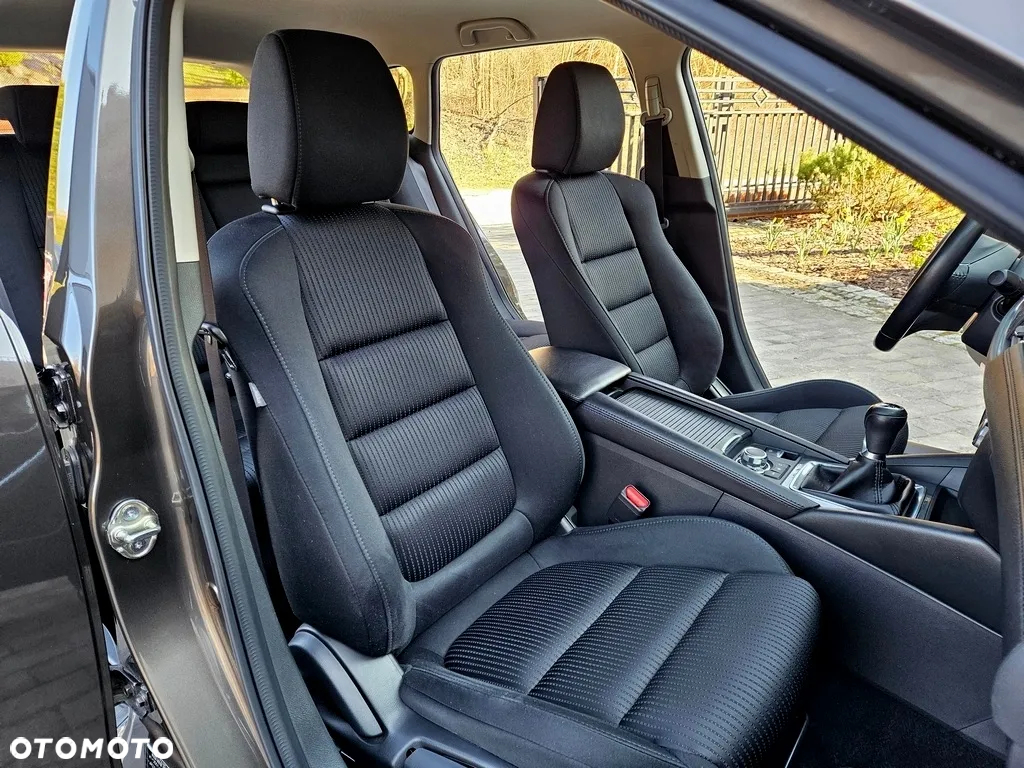 Mazda 6 - 12