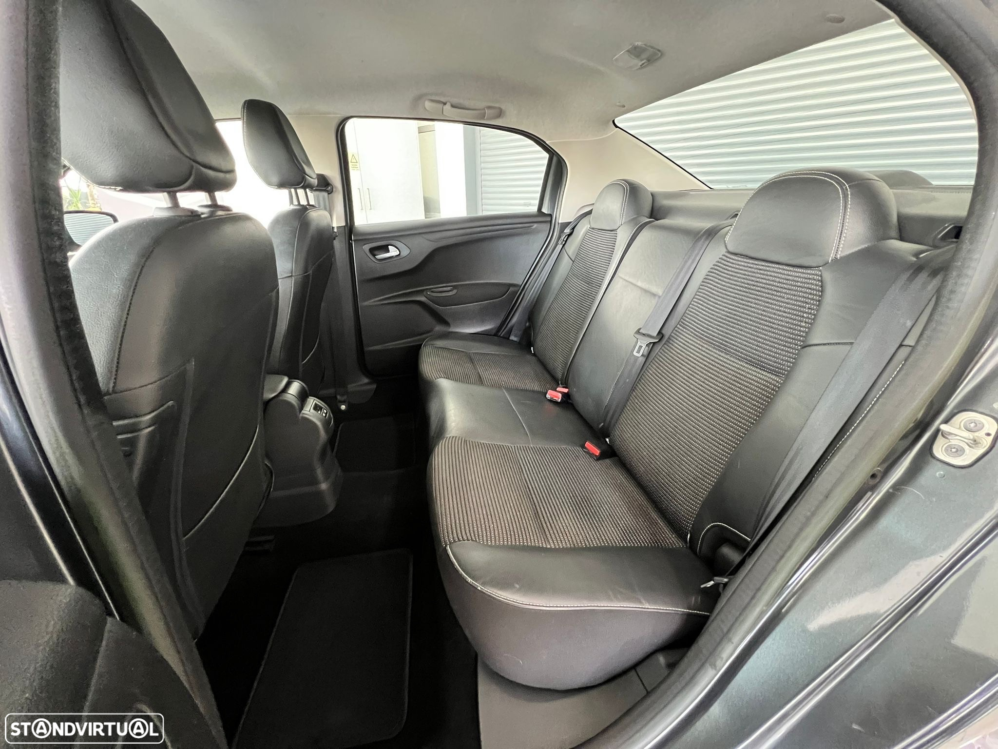 Citroën C-Elysée 1.2 VTi Exclusive - 10