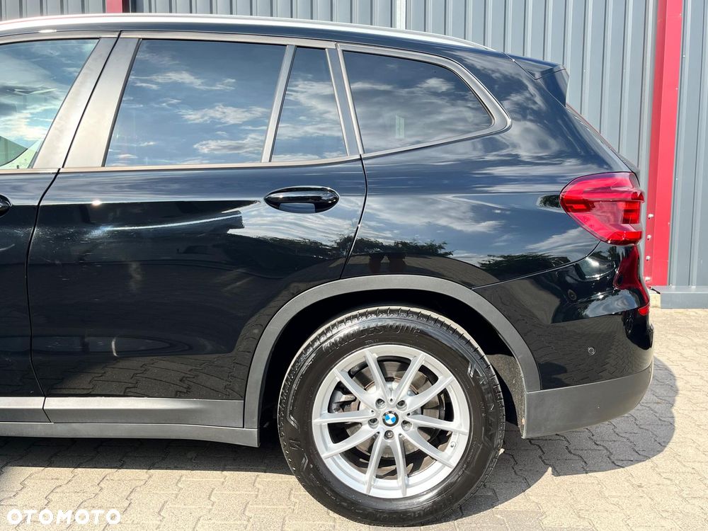 BMW X3 xDrive20i GPF - 10