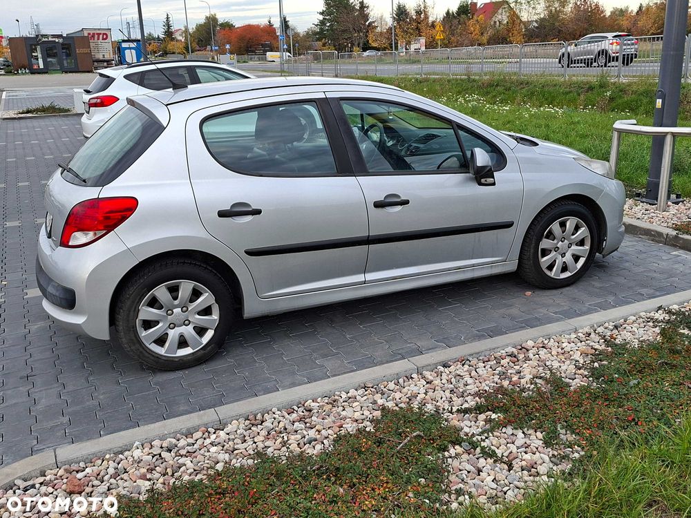 Peugeot 207