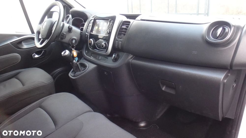 Renault Trafic - 10