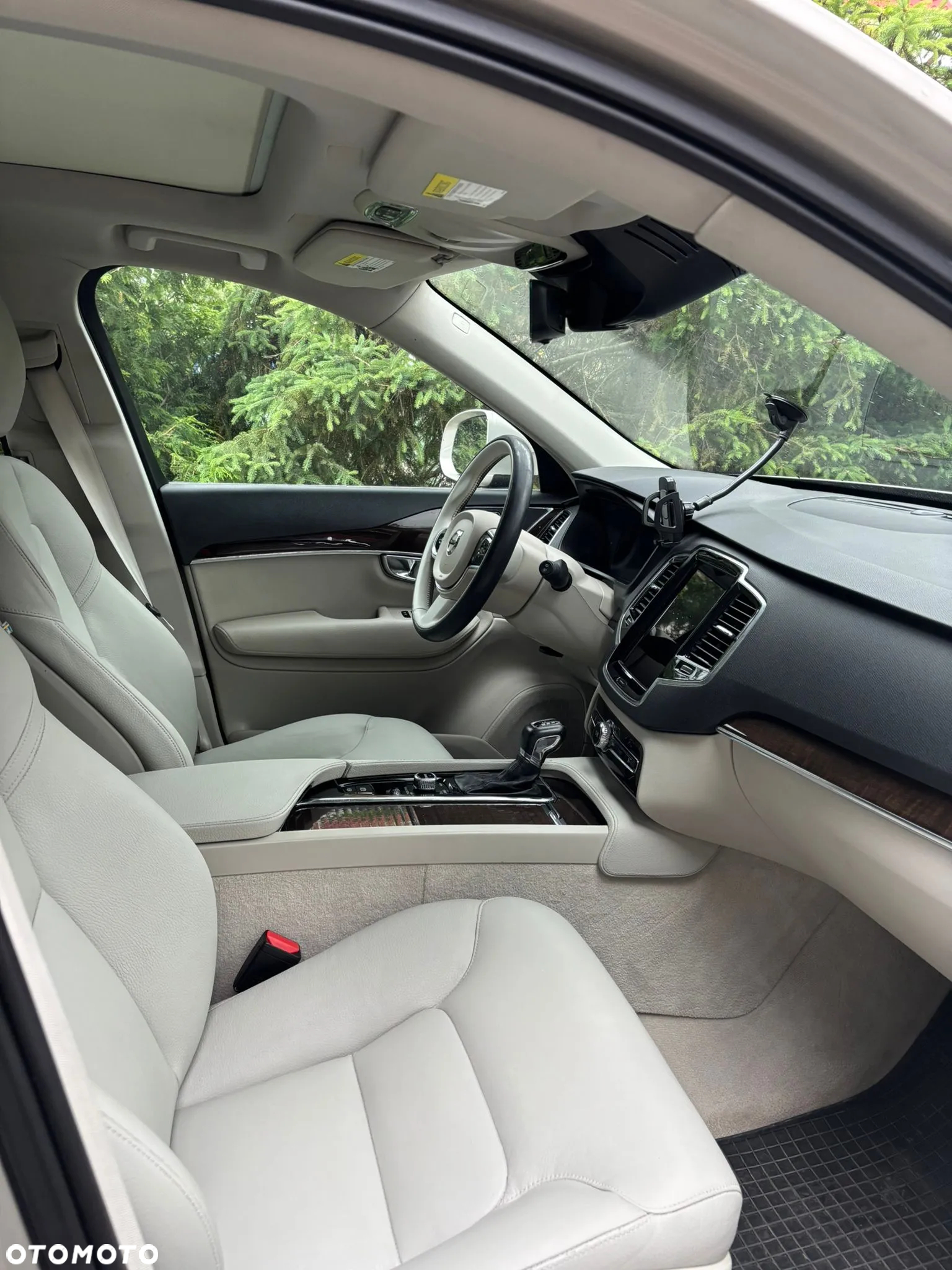 Volvo XC 90 T6 AWD Momentum 7os - 12
