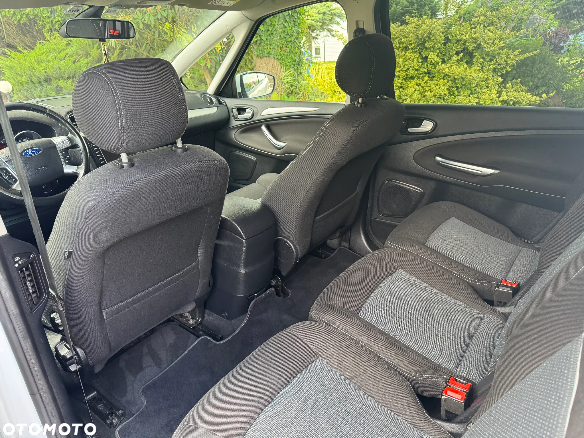 Ford S-Max - 10