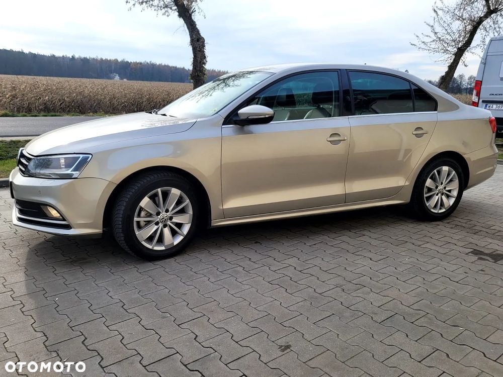 Volkswagen Jetta 2.0 TDI DPF BMT Highline - 4
