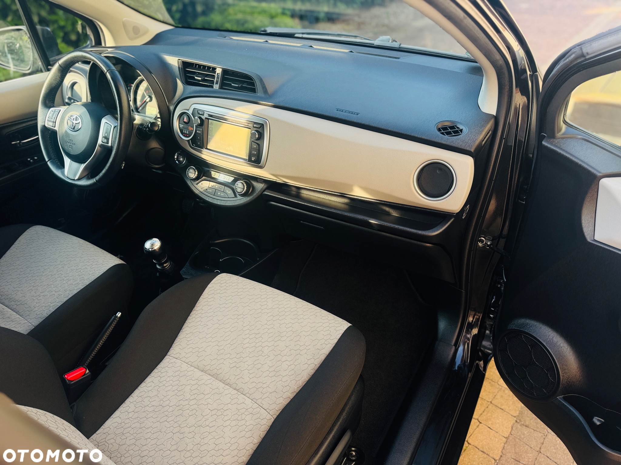 Toyota Yaris 1.33 VVT-i Executive - 6