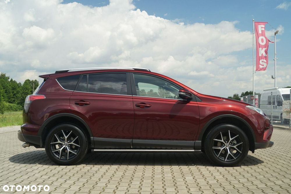 Toyota RAV4 - 8