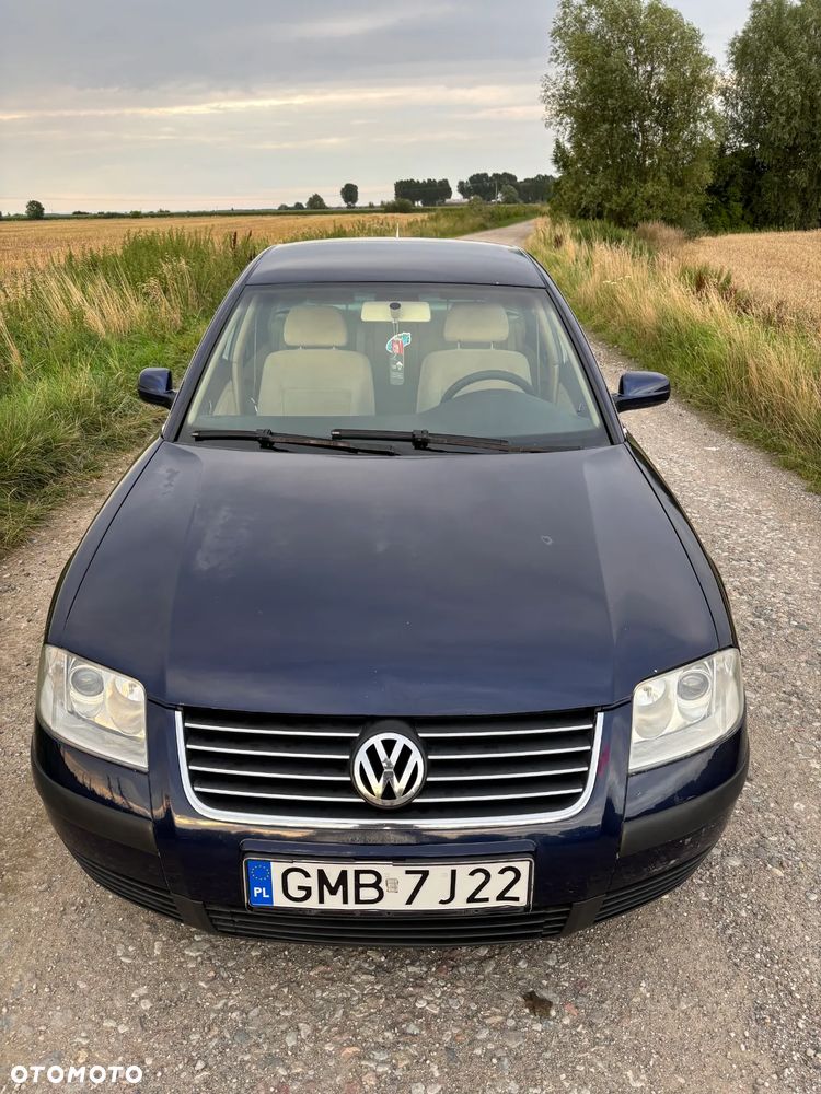 Volkswagen Passat - 10