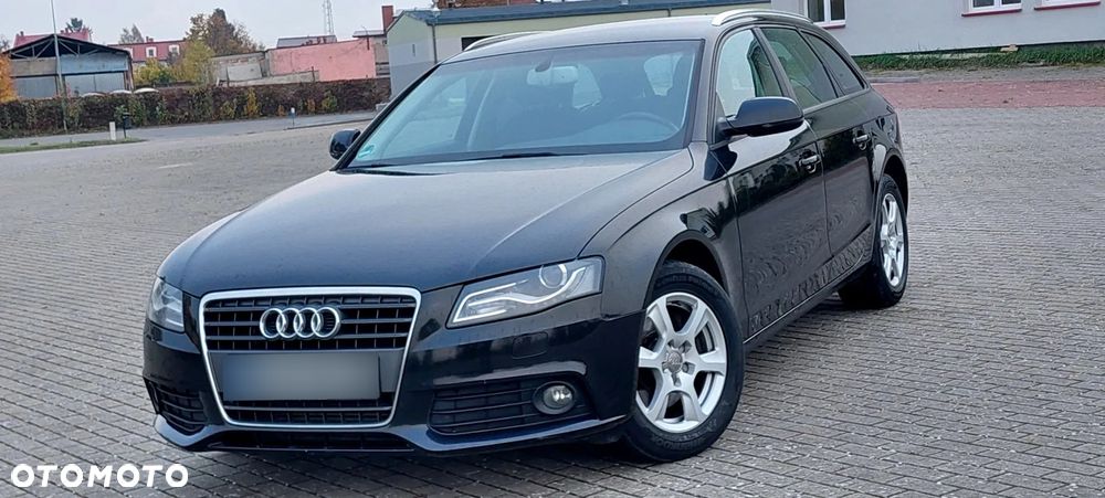 Audi A4 Avant 2.0 TDI DPF Ambiente - 13