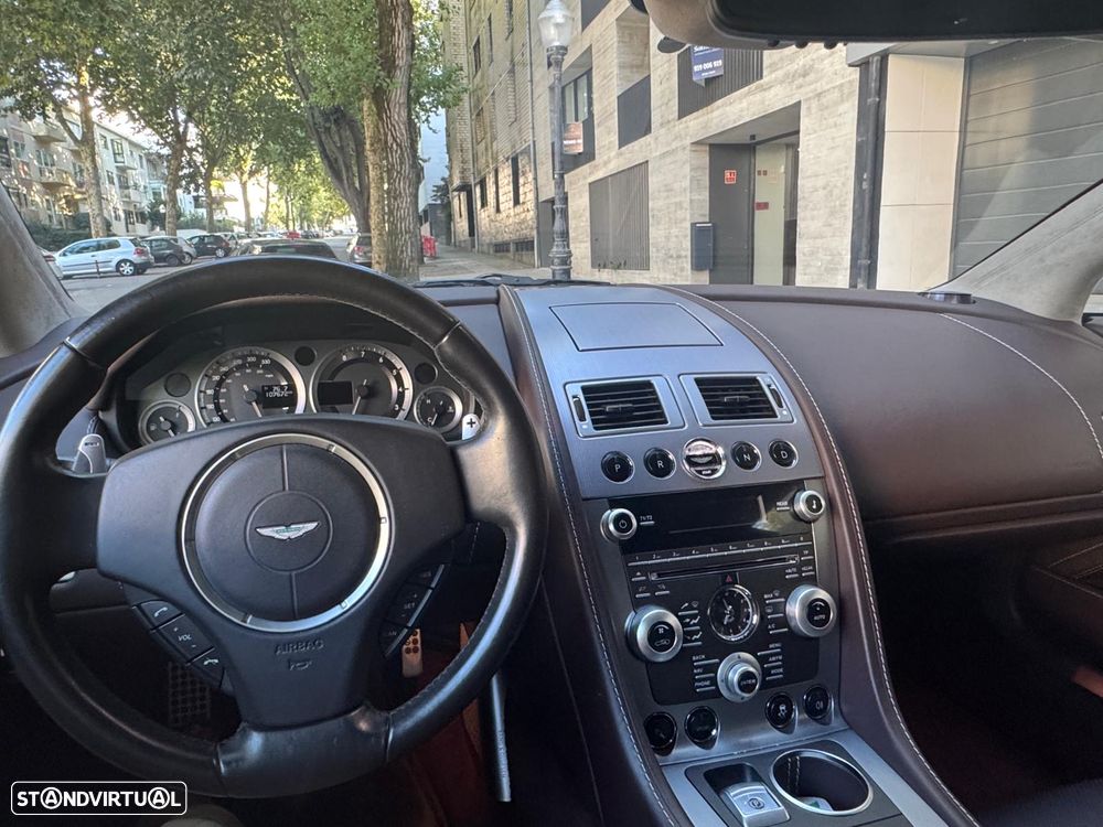 Aston Martin Rapide 5.9 V12 - 14