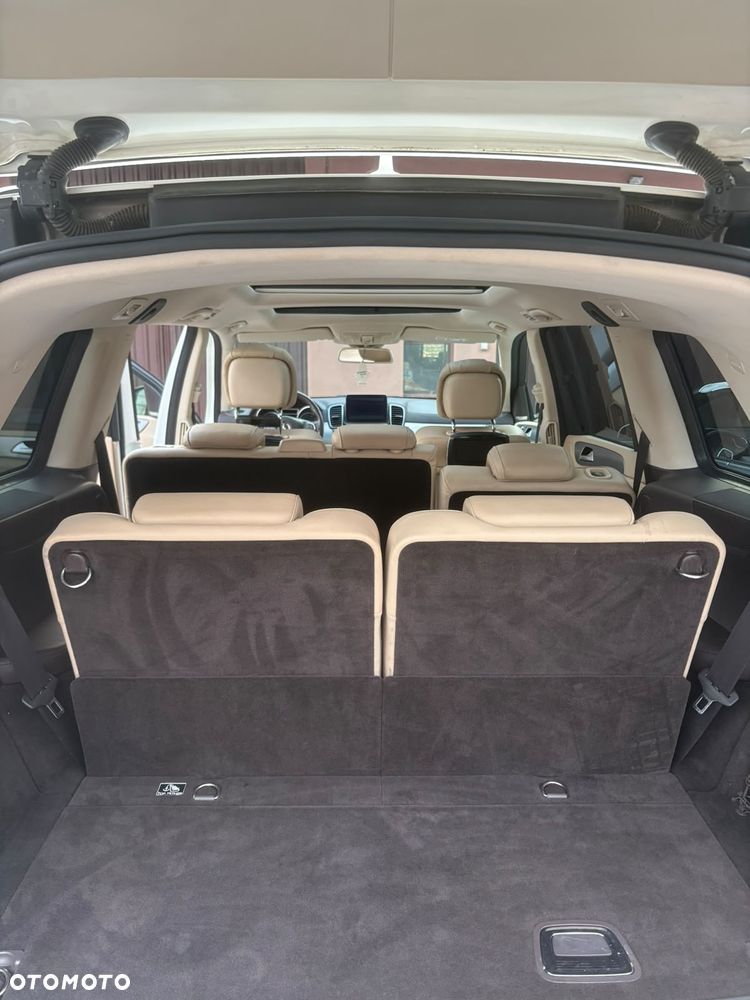 Mercedes-Benz GLS 400 4Matic 9G-TRONIC AMG Line - 15