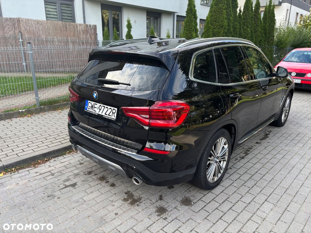 BMW X3 xDrive20d Luxury Line - 12