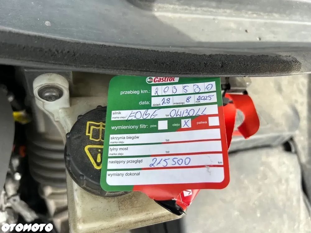 Ford Kuga 2.0 TDCi 2x4 Titanium - 32